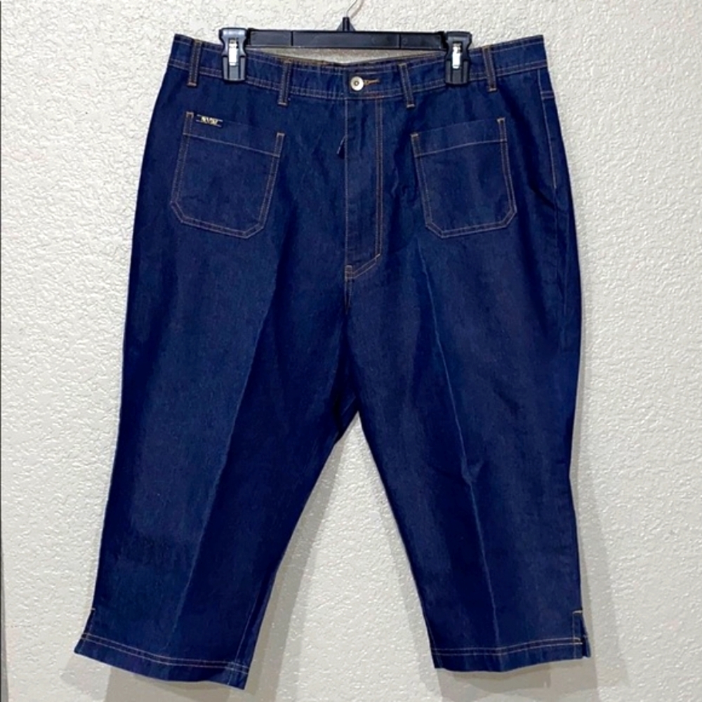 Revolt womens plus size 20 stretch Capri denim New